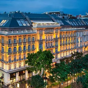***** Hotell Grand Österrike