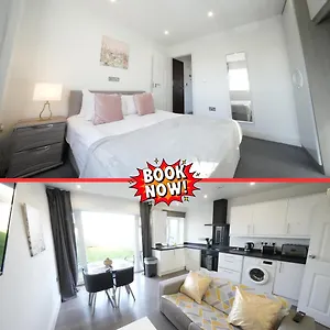 Appartement Hatton Heathrow Airport- Free Parking-free Underground To And From Heathrow Airport Hatton Cross Picture-see Fast Hatton Cross To 30min, Londres