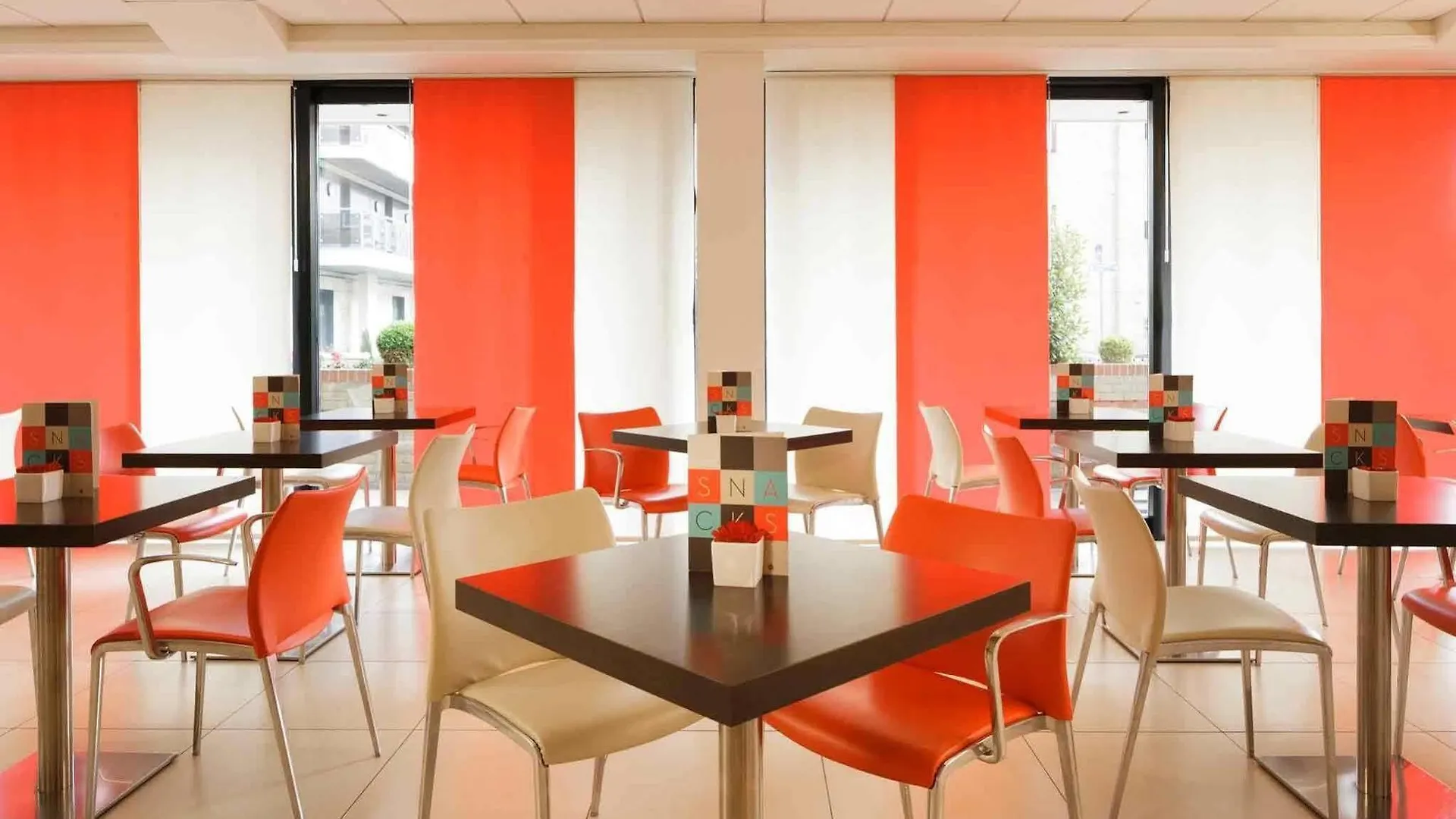 *** Hotel Ibis London Docklands Canary Wharf United Kingdom
